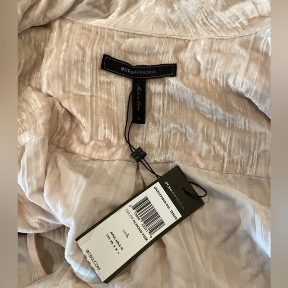 BCBG Maxazria Crushed Velvet Robe Wrap Dress long sleeve v neck almond pink L - Picture 12 of 13